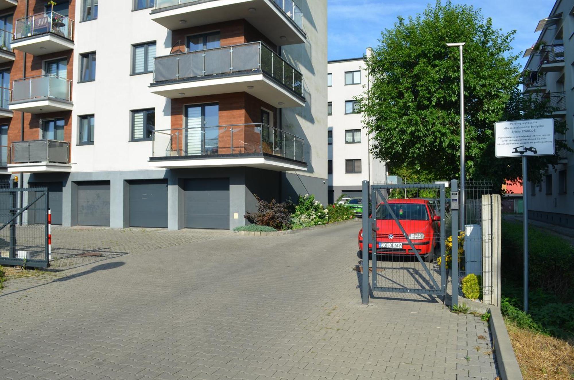 Apartment Sosnowiec City - Free Parking - Easy Check-In ภายนอก รูปภาพ